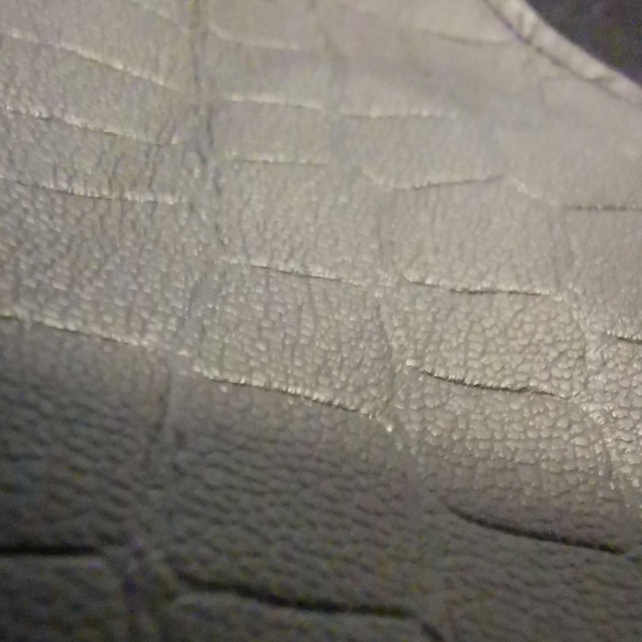 Guess Men's Croc Embossed Yoke Tee XS Black White - Picture 7 of 12